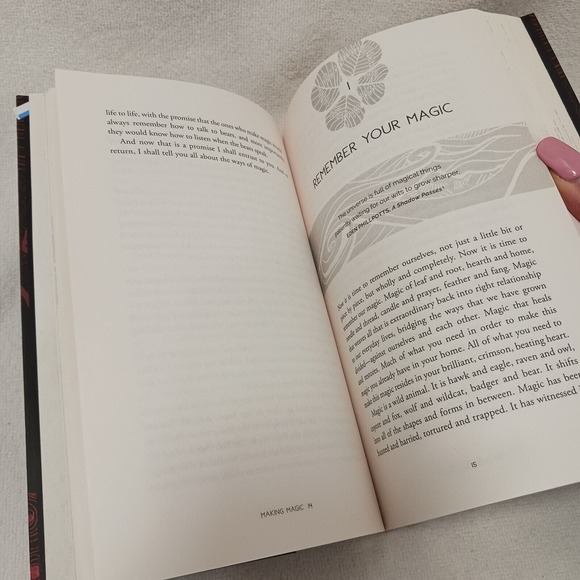 Making Magic: Weaving Together the Everyday and the Extraordinary by Saussy - Picture 9 of 10